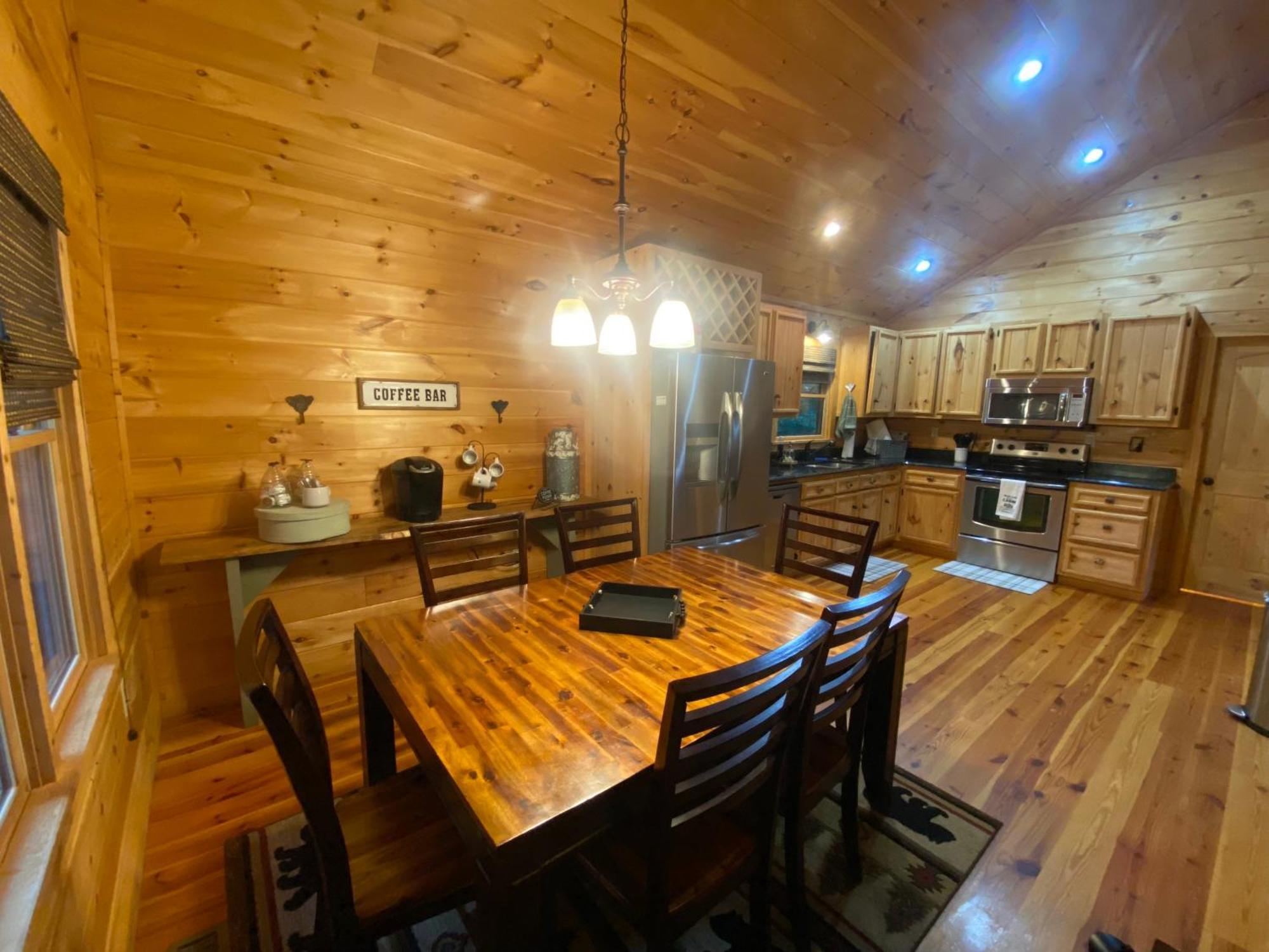 Cherry Log The Cozy Lazy Laurel With Year-Round Mountain Views, Hot Tub, Fire Pitヴィラ エクステリア 写真